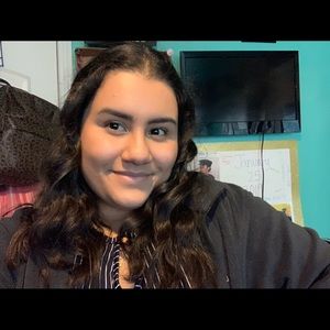 Meet your Posher, Eva